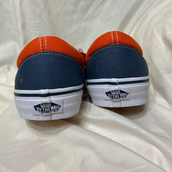 Men’s NEW Vans - Picture 3 of 3